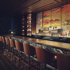 おひとり様大歓迎のカウンター席は12席ご用意しております。お店の人とも親しくなれ、お仕事帰りの気分転換にいかがでしょうか。