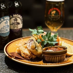 フィッシュ＆チップス　タルタルとサルサソース