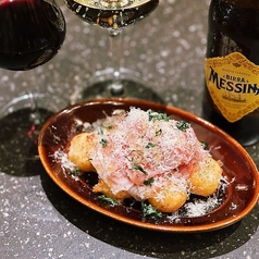 生ハムと揚げフォカッチャ　パルミジャーノ