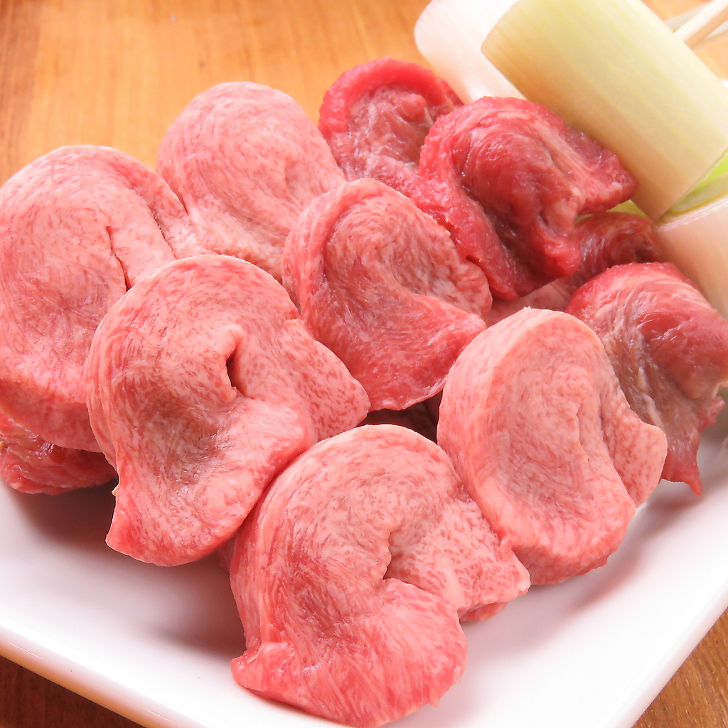 今泉【肉焼き酒場　二と九】絶品肉料理をお愉しみください♪