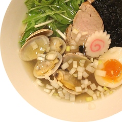 大粒あさりラーメン　（手もみ麺）