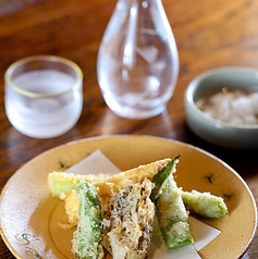 【おすすめ】～ 旬の食材を天ぷらで・・ ～