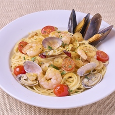 イタリア産カラスミと魚介のペペロンチーノ