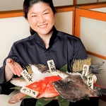 鮮度が違うからうまさが違う！当日仕入れた新鮮鮮魚をご注文いただいてからさばきます！