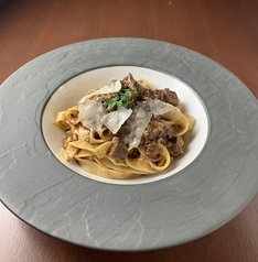 ゴロっと牛ホホ肉のミートソース