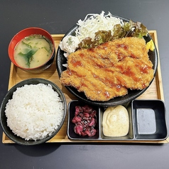 チキンカツ弁当（テイクアウトは、味噌汁別売りです。）