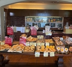 メール会員様企画！毎週水曜日はパン全品30％OFFの日　毎週土曜日はテイクアウトケーキ30％OFFの日　