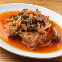 北海道産小麦を使った自家製パンとバル料理のこだわり