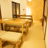 会話が弾むプライベート空間。接待や会食に最適な席