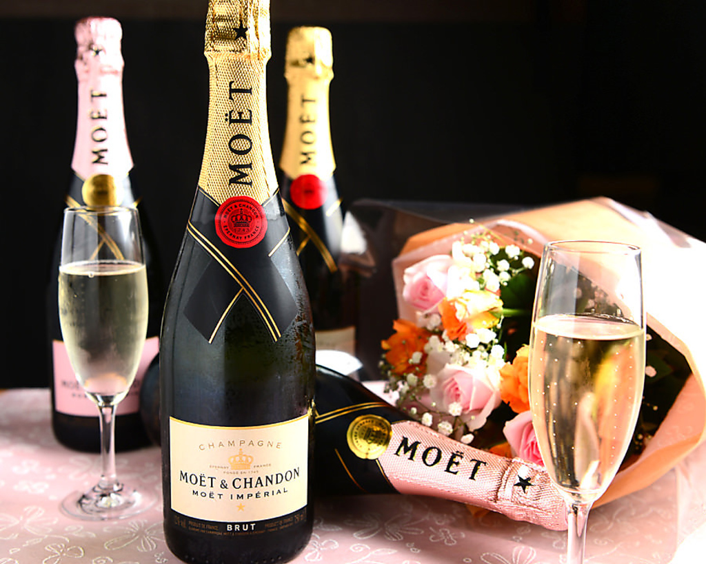 記念日には厳選焼肉と特別なワインでお祝い☆スタイリッシュな内装でデートにもぴったり！