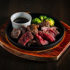 【リピーター続出＆肉フォンデュ！】北海道産牛ヒレ肉のステーキの写真