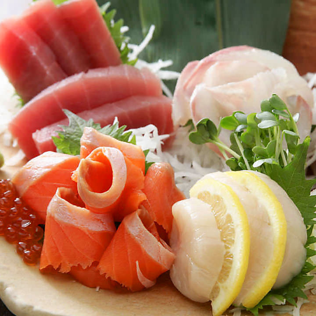 【三宮駅徒歩1分】個室で愉しむ焼き鳥と旬の海鮮！