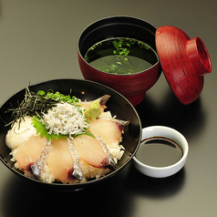 地魚しらす丼