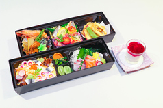 【仕出し弁当】　旬彩二段重　２８００円（税込）