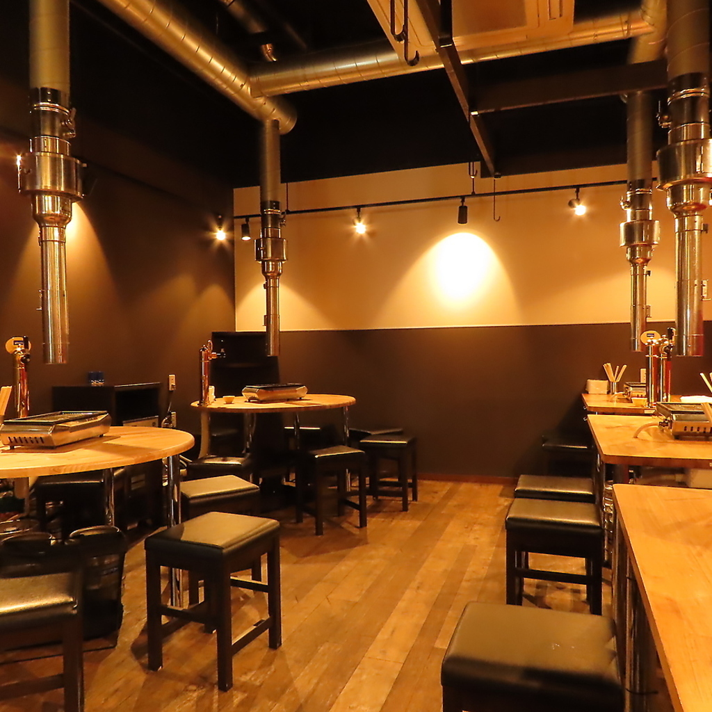 円卓ならではの団欒感を楽しむことができるお席は、グループやご家族でのお食事にもおすすめ◎