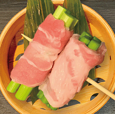 蒸籠串　セイロ串　肉巻きにんにくの芽
