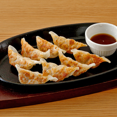 黒豚入り鉄板餃子(8個)