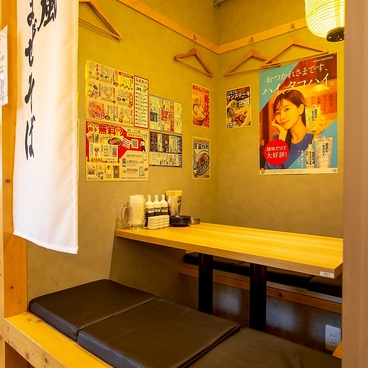 餃子のかっちゃん 十三店の雰囲気1