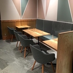 明るくおしゃれな店内は、女子会、デート、誕生日や記念日など様々なシーンでご利用いただけます♪