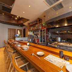 カウンター席はお1人様からご利用いただけます。