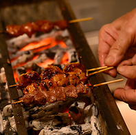 炭火の香りを生かした串焼きへの情熱