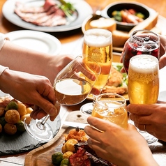 ワインやクラフトビールなども各種取り揃えています