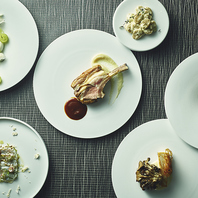 緑豊かな空間で味わうビストロノミースタイルのメニュー