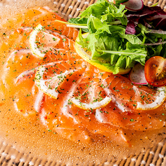 サーモンのカルパッチョ