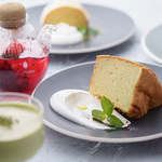 思わず写真を撮りたくなるような、見た目も楽しめるデザートをご用意しております！食事の〆にぜひ！