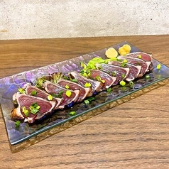 枕崎産直送の藁カツオのたたき