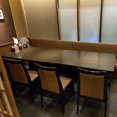 シーンに応じてご利用いただけるお席も様々ご用意しております。是非店舗までご相談ください。※店舗により部屋の配置・席数が異なる場合がございます