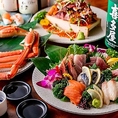 【様々なシーンで大活躍間違いなし！】会社のご宴会や、ご家族・ご友人とのお集まりなど、幅広いシーンに対応した宴会コースを多数ご用意しております。飲み放題付きで時間を気にせずゆったりとお楽しみいただけます。さらに、季節を感じるケーキもセットに♪人数やご予算もお気軽にご相談ください。