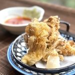 【旬野菜の天盛り】旬の食材をお楽しみください