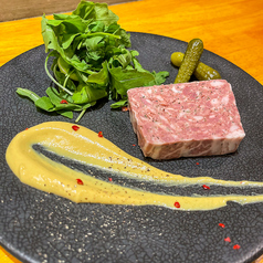 お肉屋さんの豚肉と鶏レバーのテリーヌ