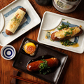 料理メニュー写真 自家製つくね(卵黄・おろしポン酢・チーズ)