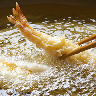 天ぷらは胃もたれせず味をまりやかにする「綿実油」使用