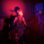 専属の語り手による怪談ライブはご来館頂ければ”必ず”聞けます！しかも、話だけじゃない…？