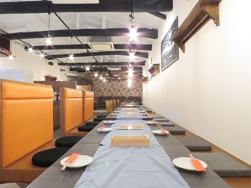 プロジェクター、マイク完備♪貸切は平日20名様～、週末30名様～OK！あなたの希望にお応えします♪