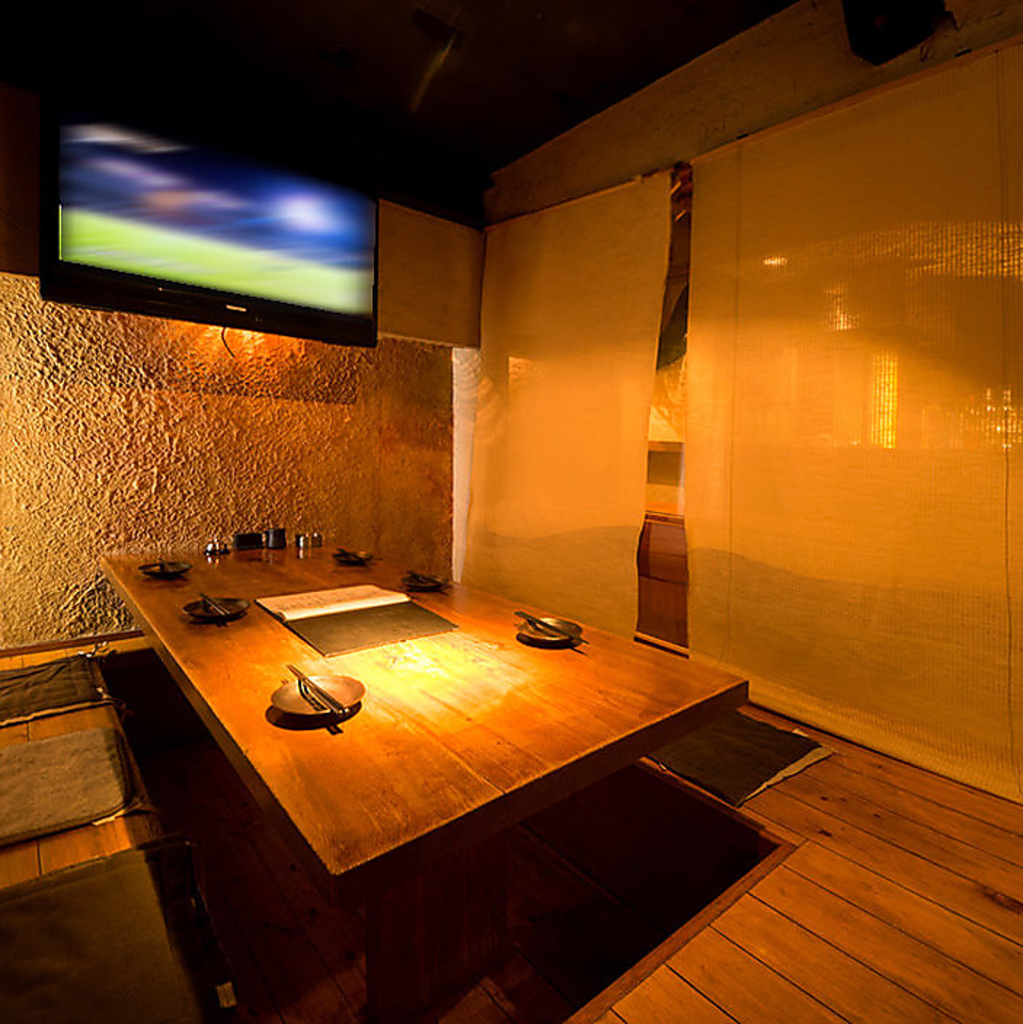 大人気の個室でワイワイ女子会♪