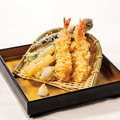 料理メニュー写真 海老と鱧と季節野菜の天ぷら
