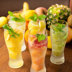 大人気のフルーツごろごろサワー18時までは200円OFF!