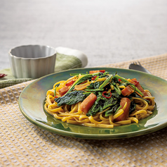 ベーコンとほうれん草のバター醤油パスタ