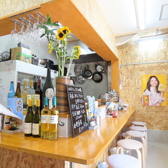 お一人様からご案内可能なカウンター席でございます。