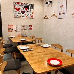 【お洒落な店内で本格イタリアン】山陽姫路駅より徒歩4分！駅近なので買い物帰りやお仕事帰りにも便利◎木の温もりを感じるシンプルでかわいい店内で本格イタリアンをお楽しみいただけます♪お子様用のイスもございますので、お気軽にお声掛けください◎