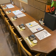 【1~2名】カウンター/肩を並べてお食事が可能です♪迫力満点の藁焼きをお楽しみください。デートや2件目利用におすすめ◎