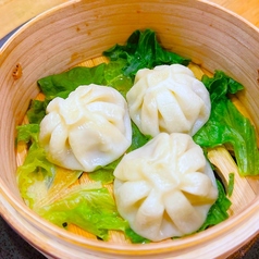 アツアツの小籠包