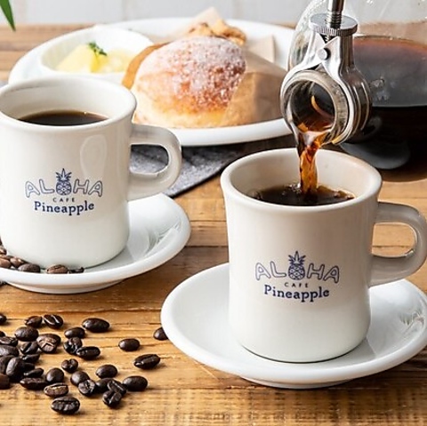 南国気分を味わえる空間で、ハワイ料理や丁寧に焙煎したコーヒーが楽しめるカフェ♪