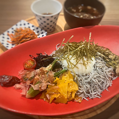 腸活×しらすネバネバ丼