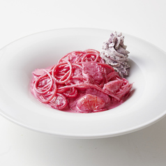 海老と帆立の ピンクカルボナーラ