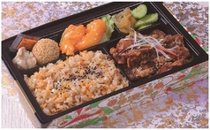 揚げ豚肩ロース炒飯弁当